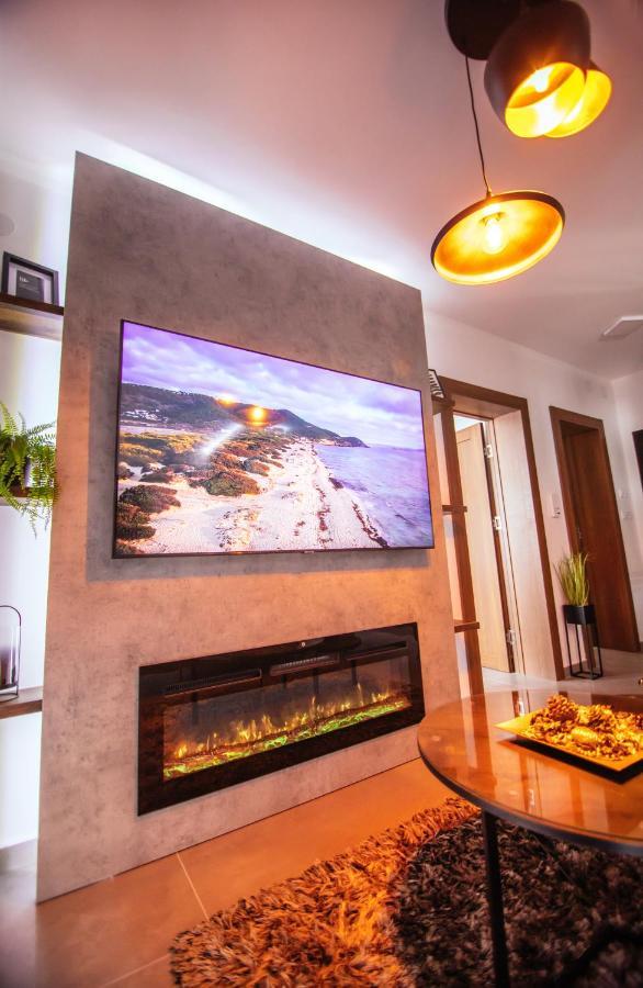 Royal Luxury Apartment Vrsac Ngoại thất bức ảnh