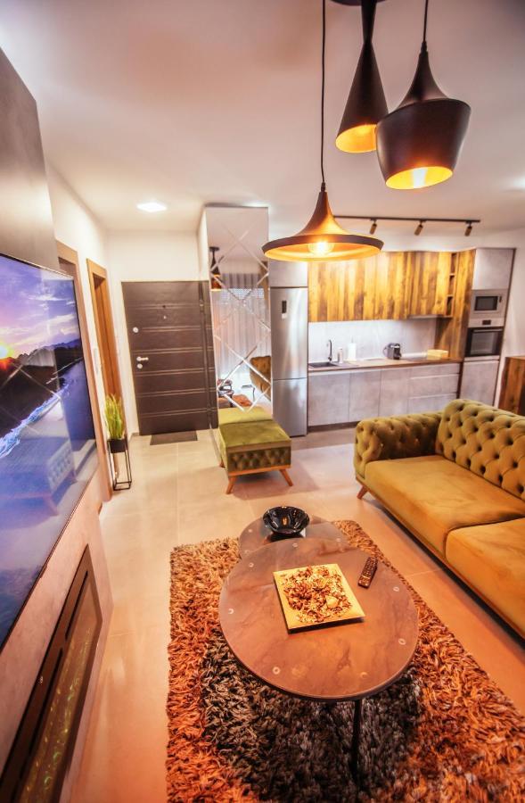 Royal Luxury Apartment Vrsac Ngoại thất bức ảnh