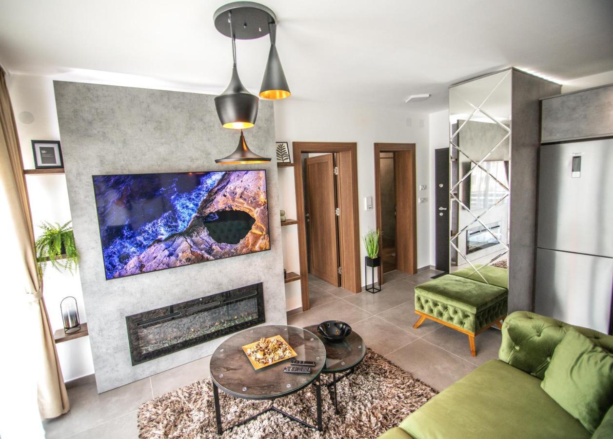Royal Luxury Apartment Vrsac Ngoại thất bức ảnh